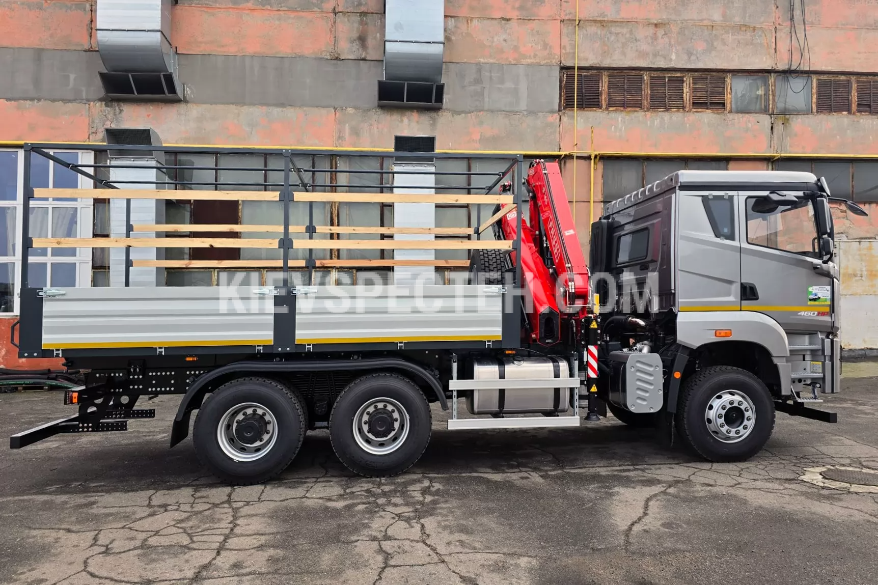 Бортовой грузовик FAW CA3250 с КМУ FASSI F165A.2